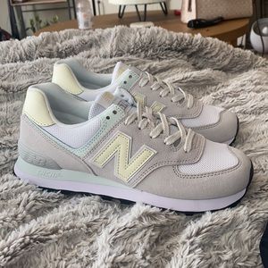 Sold in the box , brand new ! Super cute and comfy